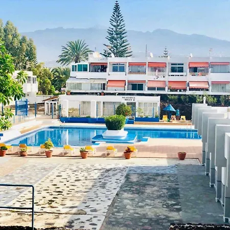Cozy With Pool